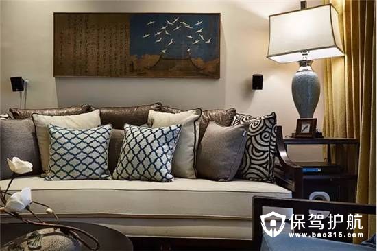 温馨优雅新中式客厅沙发背景墙装修效果图