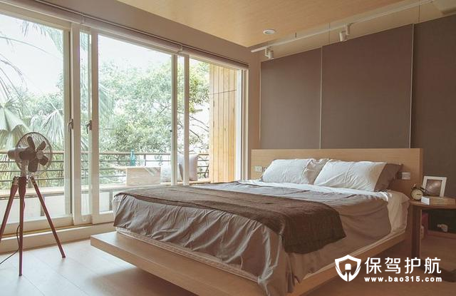 原木色和灰色调质感工业宅卧室装修效果图