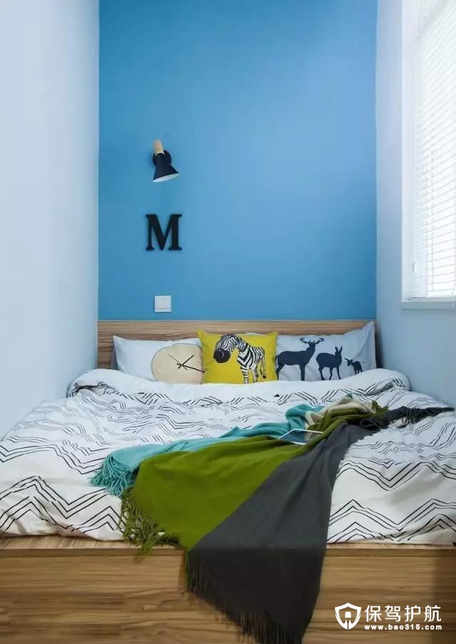 简单时尚舒适安静蓝色卧室装修