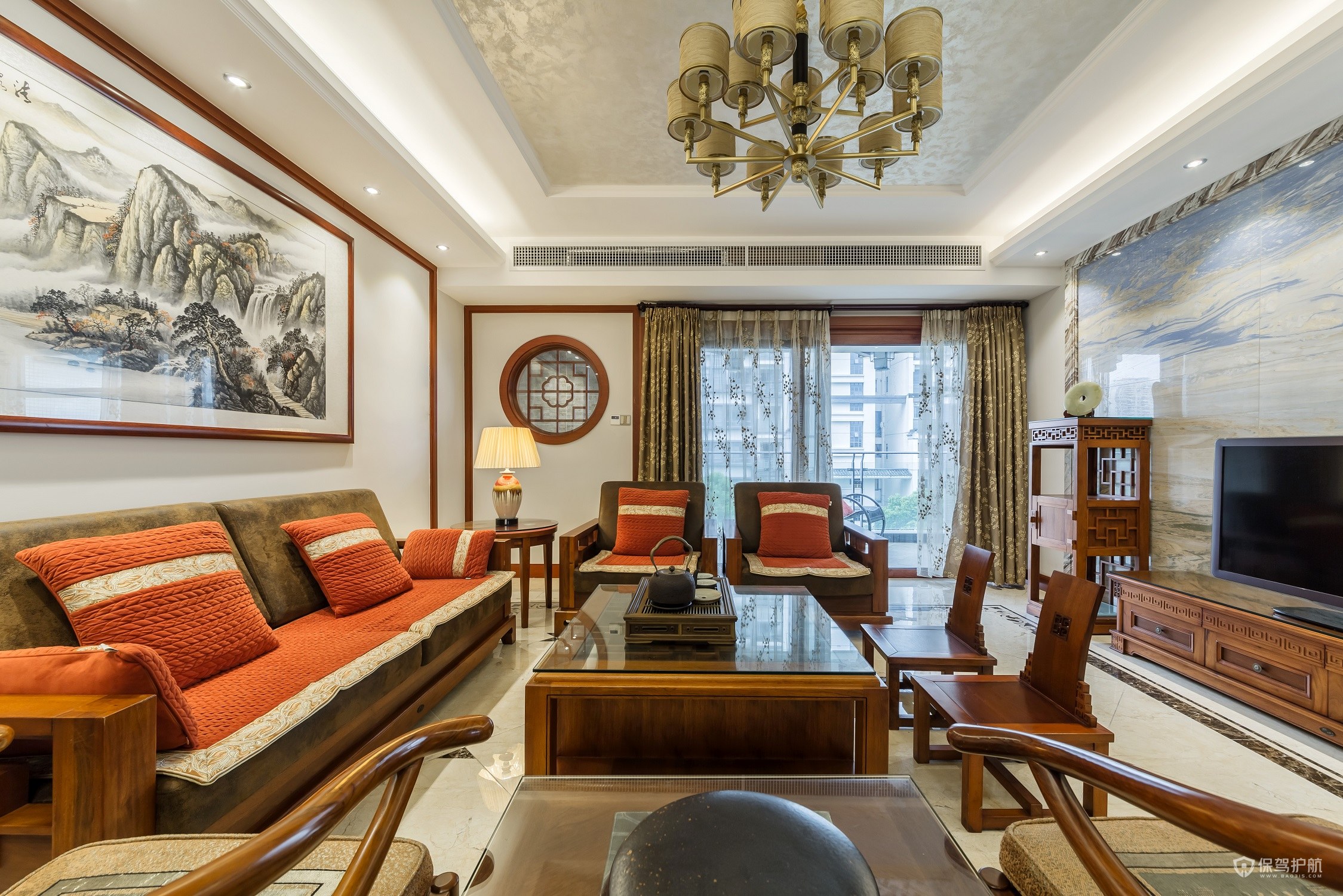 中式客厅沙发摆放位置与大门,沙发摆放风水