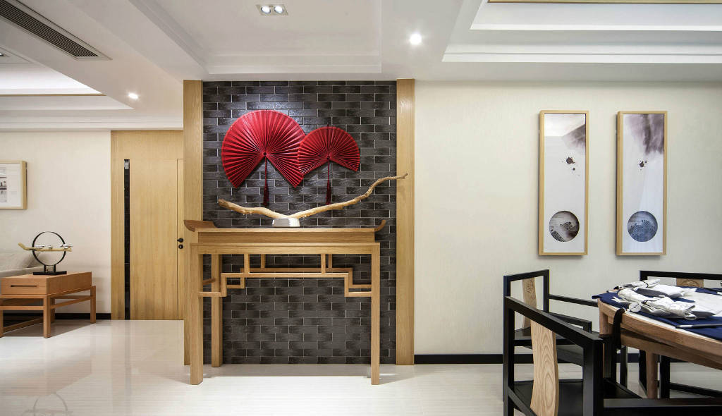 110㎡新中式风格家居设计，很少见的现代中式装修案例，用新工艺和材质完美演绎传统中式元素，让整个家居空间清新自然有韵味!
