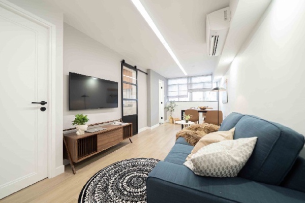 弘阳广场115平LOFT三居