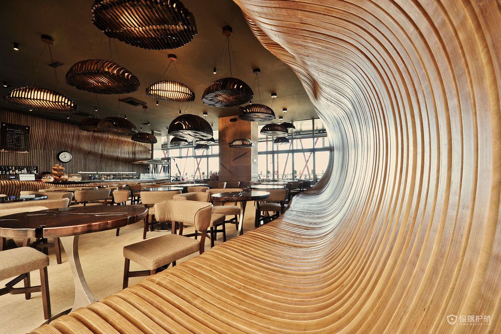 后现代木质咖啡厅装修效果图