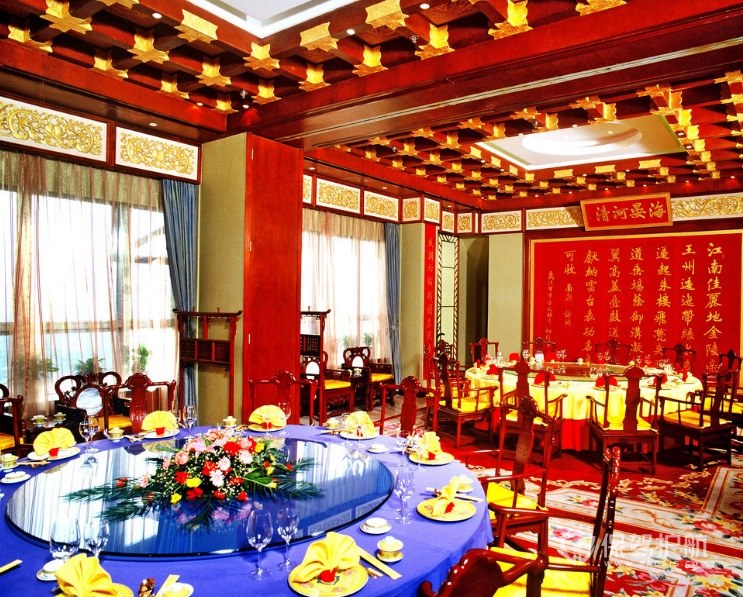 中国宫廷式餐厅装修效果图
