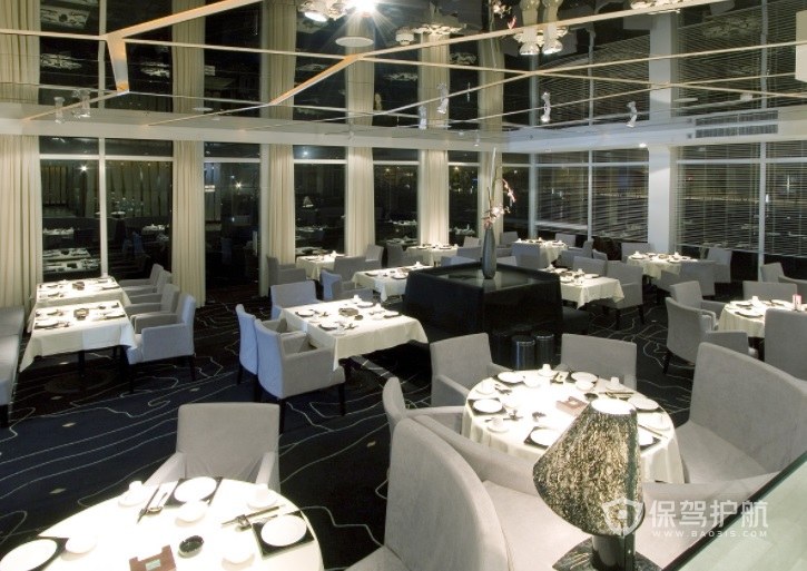 现代玻璃天花板餐厅装修效果图