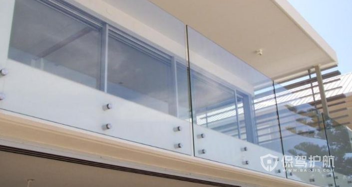 阳台玻璃装钢化的还是普通的-保驾护航装修网