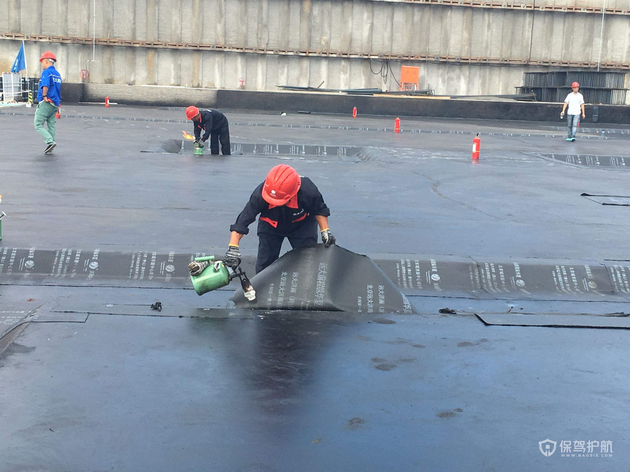 屋顶防水补漏施工图-保驾护航装修网
