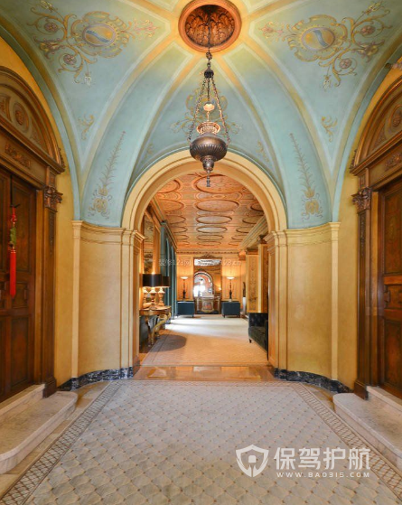 欧式复古风格酒店走廊装修效果图