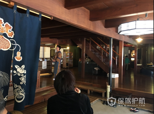 日式复古风复式楼料理店装修效果图