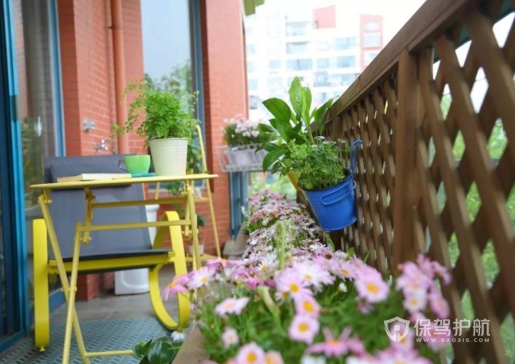 公寓创意简约小阳台花园围栏装修效果图