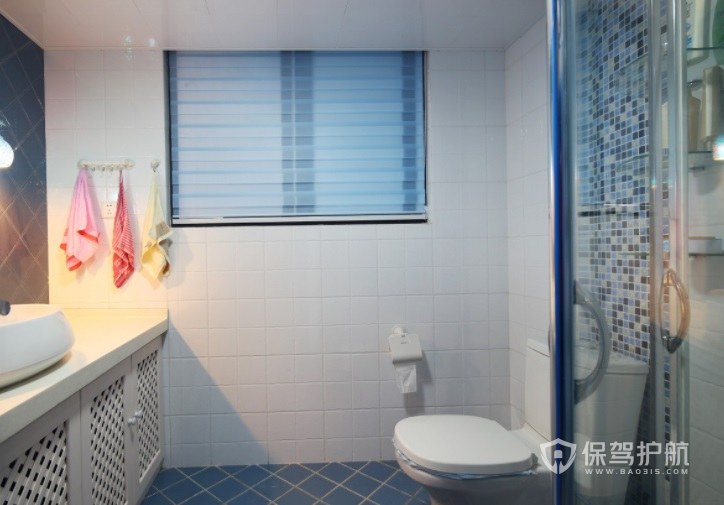 地中海风简约卫生间定制浴室柜装修效果图