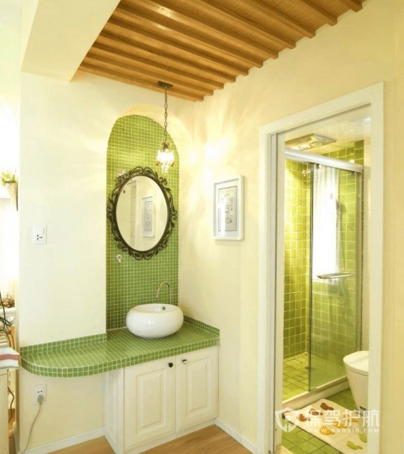 小户型田园小清新风卫生间绿色浴室柜装修效果图