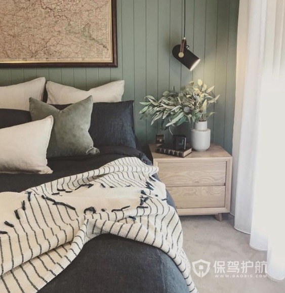 森系简约可爱风卧室淡绿色墙面装修效果图