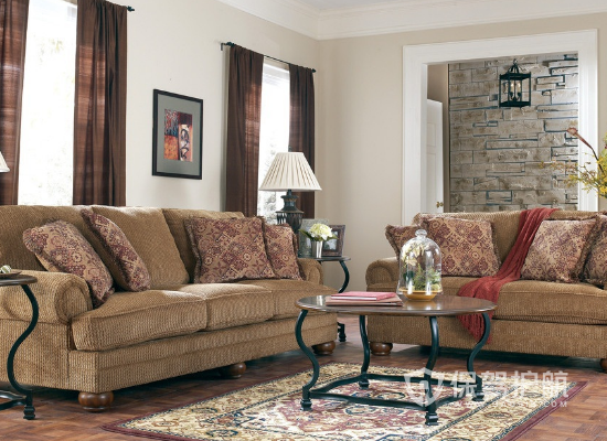 客厅古典沙发怎么选