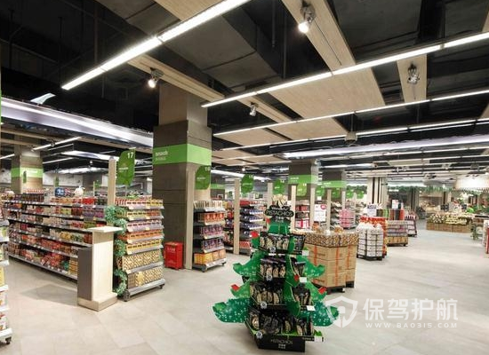 135平米现代风格超市装修实景图