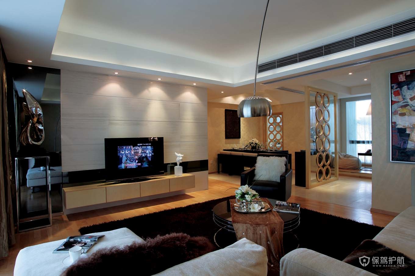 现代风格三居室客厅电视墙装修效果图