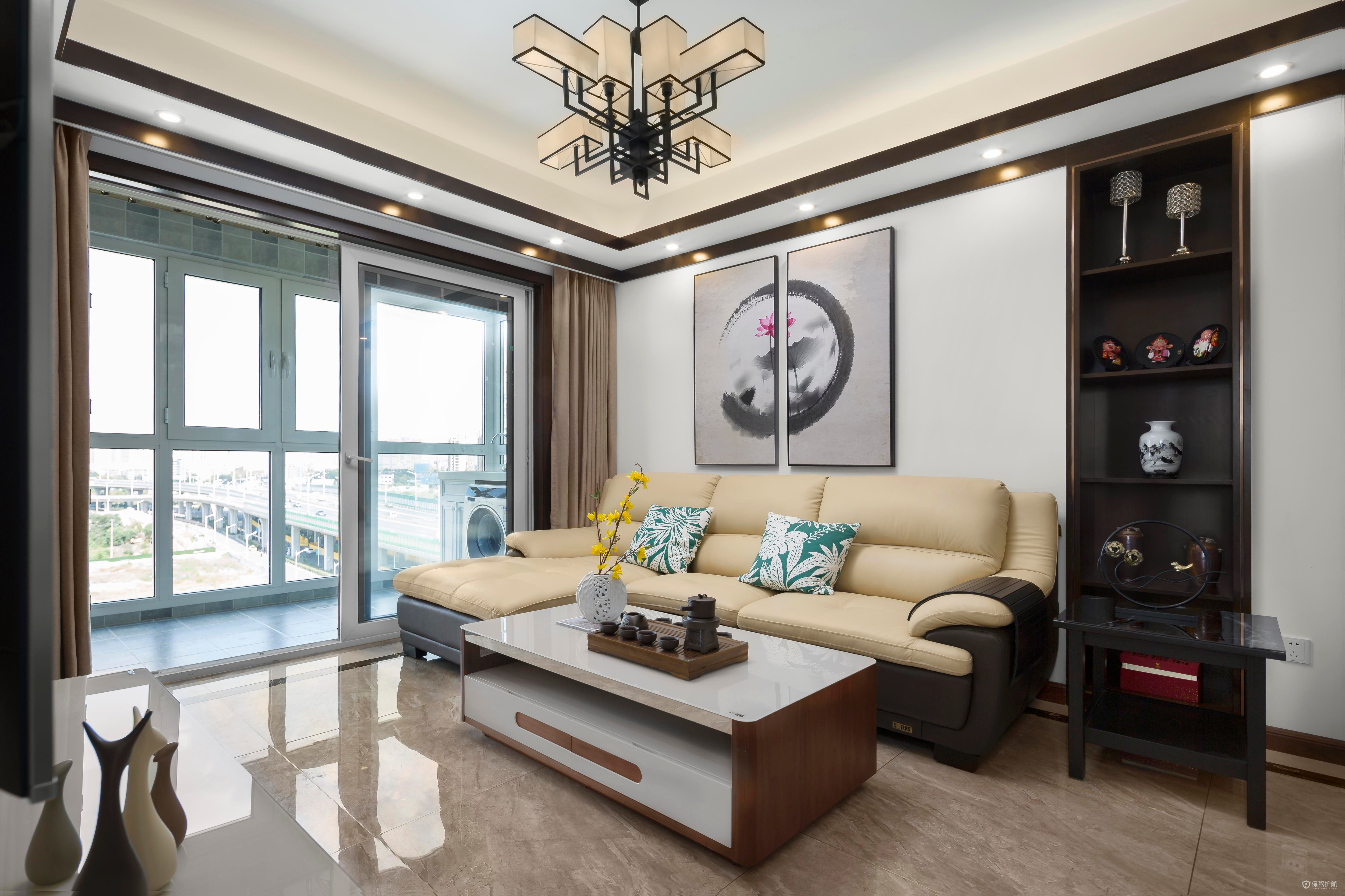 120平新中式三房客厅沙发背景墙装修…