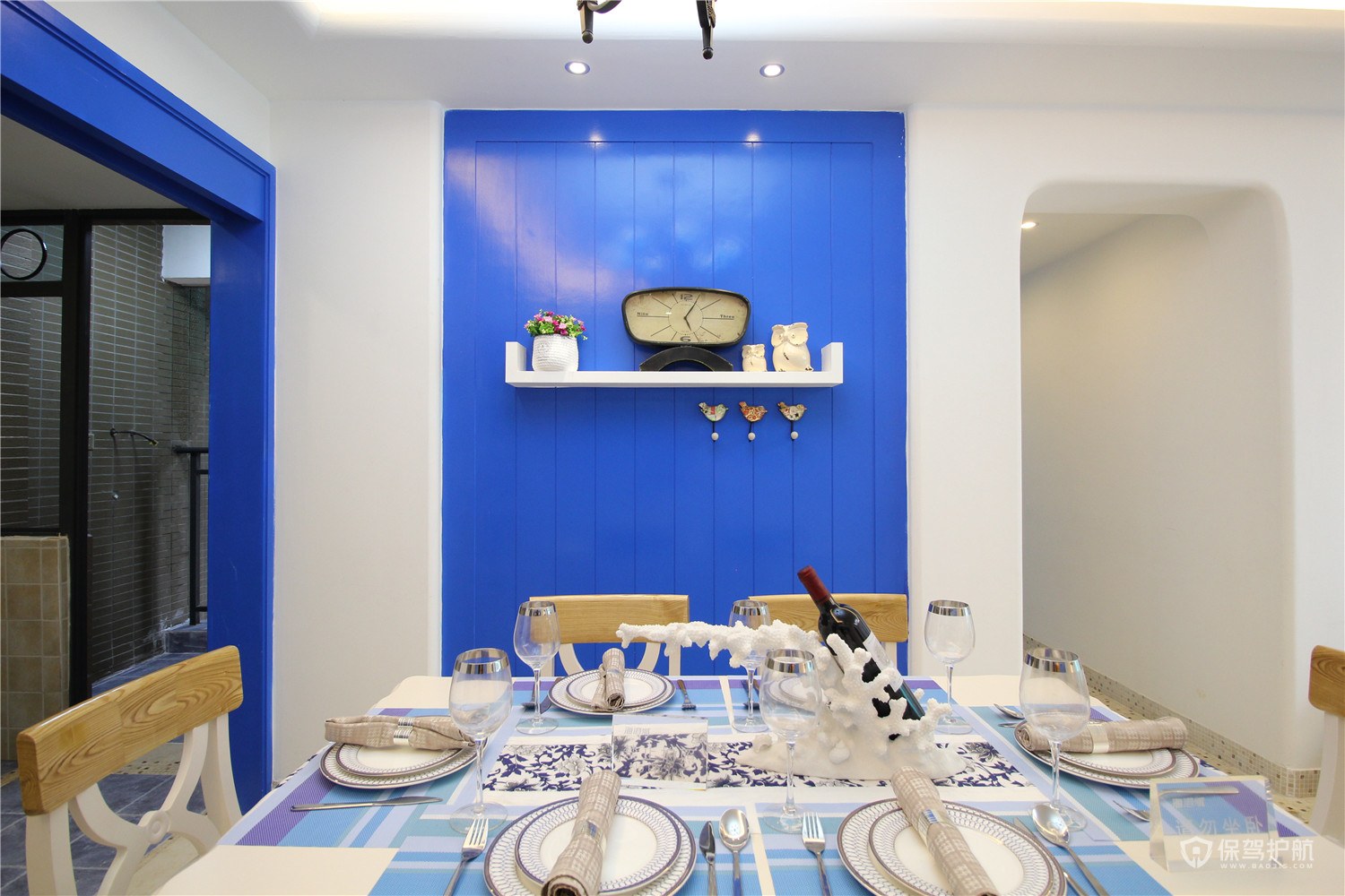 地中海风格三居室餐厅背景墙装修效果图