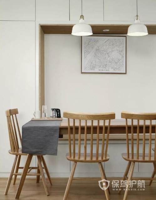 日式简约风浅胡桃木色餐桌椅装修效果图