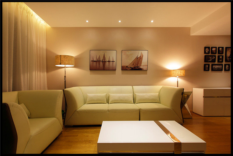 暖色调三居室110平现代简约风格装修效果图