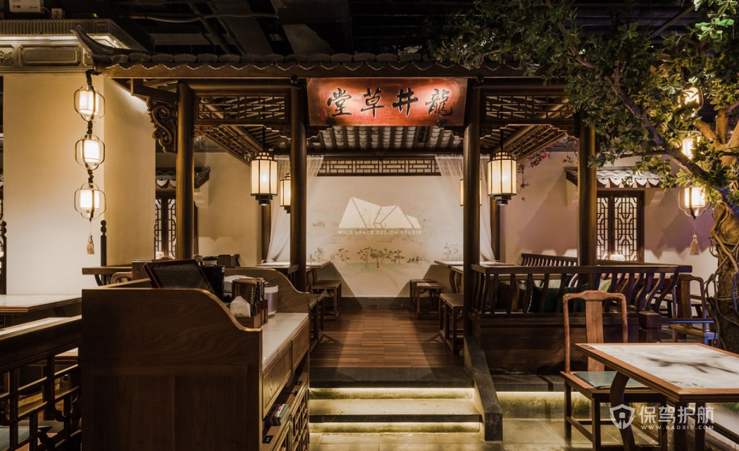 复古中式风格中餐馆过道装修效果图